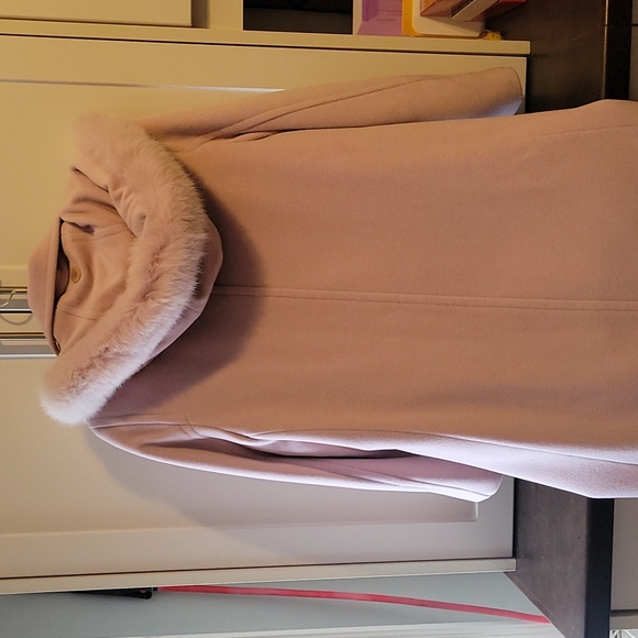 W10 Canadian made pink wool coat with detachable hood (faux fur) - Picture 2 of 10